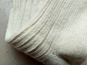 Skarpety rozgrzewające wełniane  (99%) THERMAL - rozm.  39-42  kremowe  - prod. Nebat 